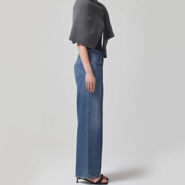 Annina 33 High Rise Wide Leg Jeans in Starsign | Collen & Clare