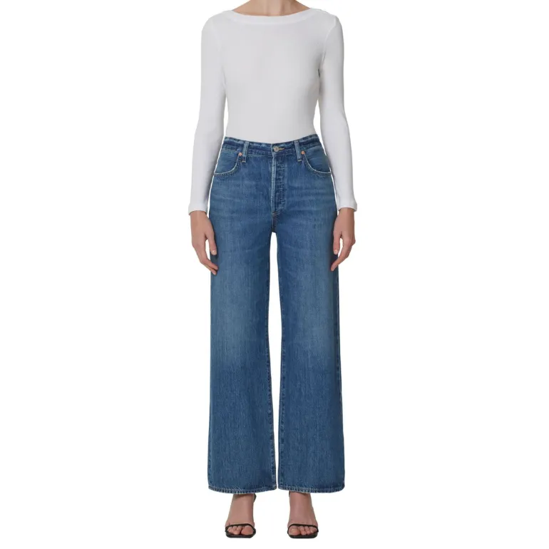 Annina 33 High Rise Wide Leg Jeans in Starsign | Collen & Clare