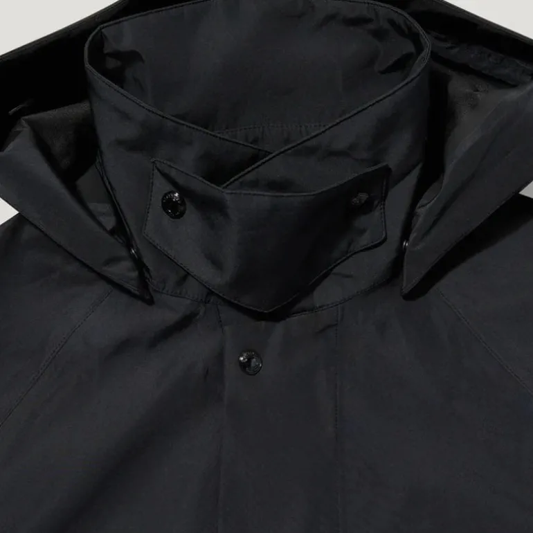 BELSTAFF Force Coat in Black