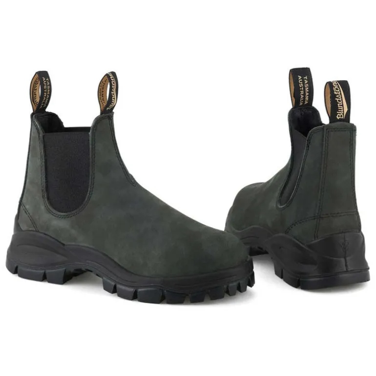 BLUNDSTONE 2238 Leather Boots in Rustic Black