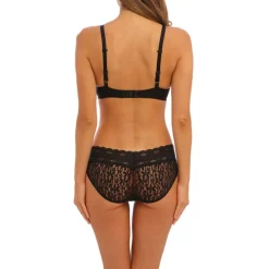 Buy Wacoal Halo Lace Moulded U/W Bra In Black | Collen & Clare
