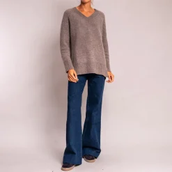 CASH CA Long V Neck Chunky Knit in Fossil