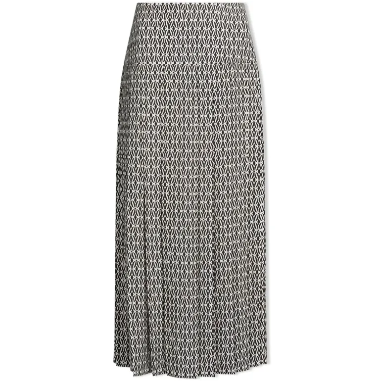 CEFINN Pleated Maxi Skirt in Ecru/Black