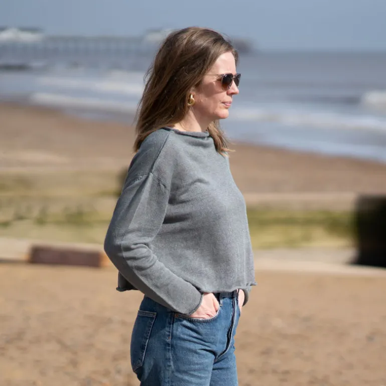 COLLEN & CLARE Pea Linen Crop Knit in Smoke