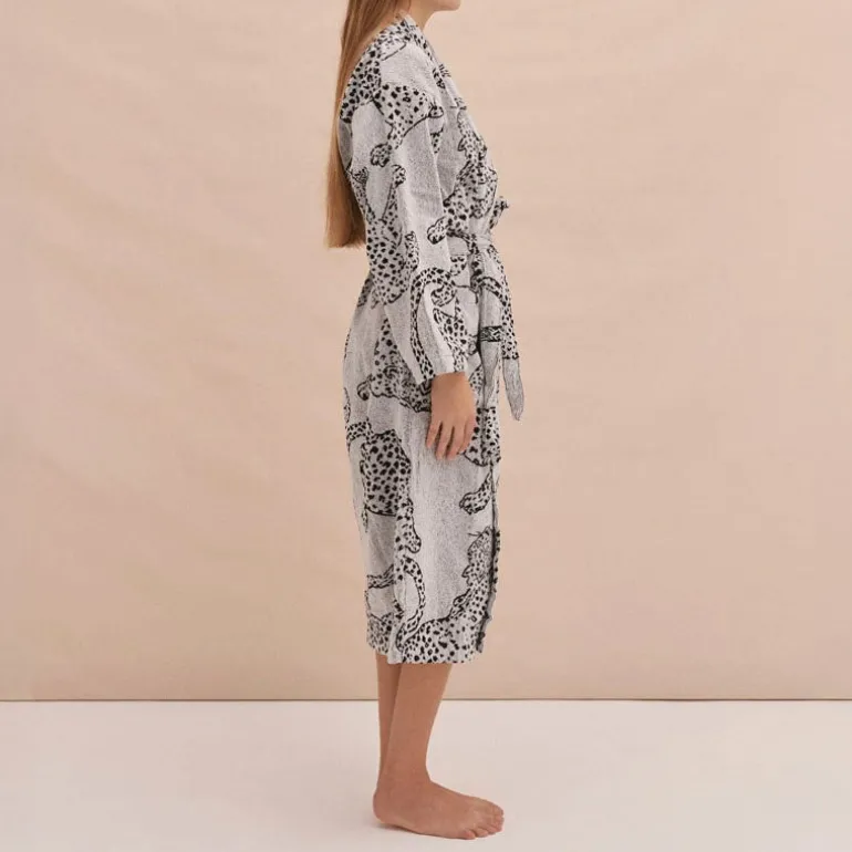 Desmond & Dempsey Jag Print Unisex Towel Robe in Cream