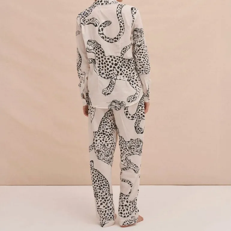 Desmond & Dempsey Jag Print Long PJ Set in Cream