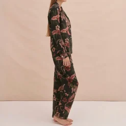 Desmond & Dempsey Long PJ Set in Navy