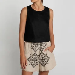 GREEK ARCHAIC KORI Lefkada Shorts in Beige/Black