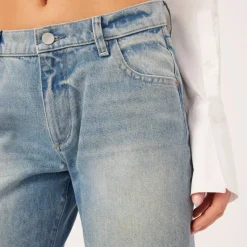Illia Barrel Leg Jeans in Aged Mid | Collen & Clare