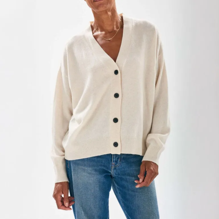 JUMPER1234 Beach Cardigan in Oatmeal Rose