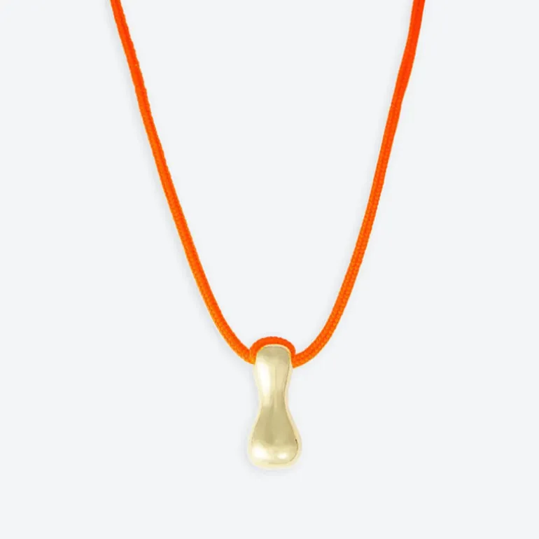LA MOME BIJOU I initial Joy Letter Necklace in Gold