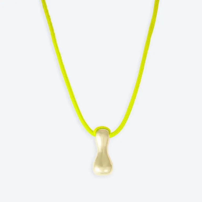 LA MOME BIJOU I initial Joy Letter Necklace in Gold