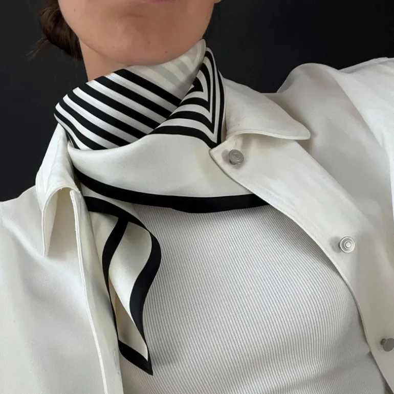 LE SCARF No. 1 Scarf 65cm in Cream & Black