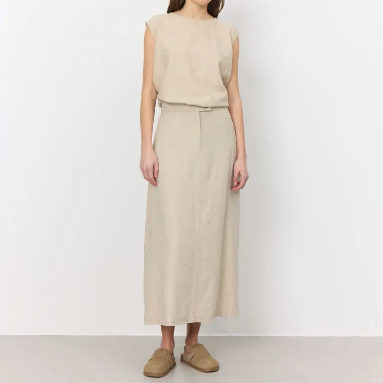 LEVETE ROOM Naja 28 Linen Mix Top in Island Fossil Melange