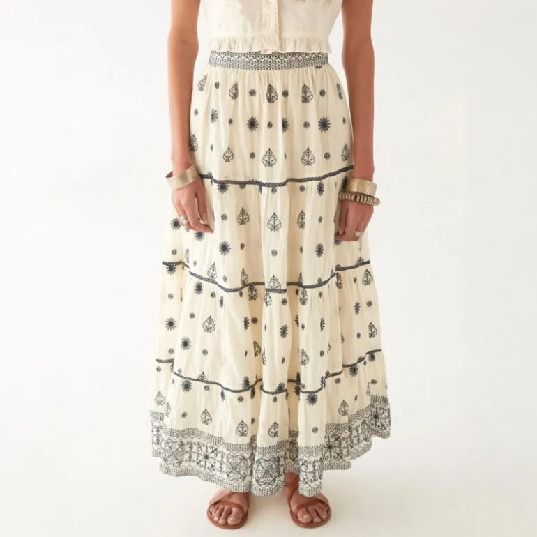 MAISON HOTEL Charlotte Skirt in Off White