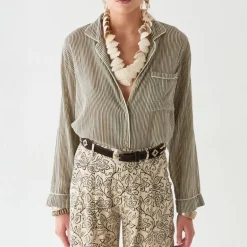 MAISON HOTEL Dodo Blouse in Marine
