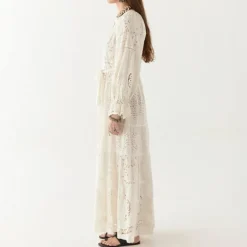 MAISON HOTEL Lilbet Dress in Shell