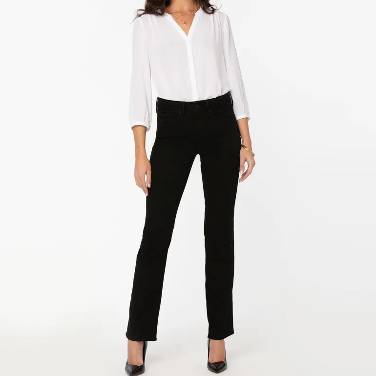 Marilyn Straight Leg Jeans in Black | Collen and Clare