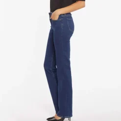 Marilyn Straight Leg Jeans in Quinn | Collen and Clare
