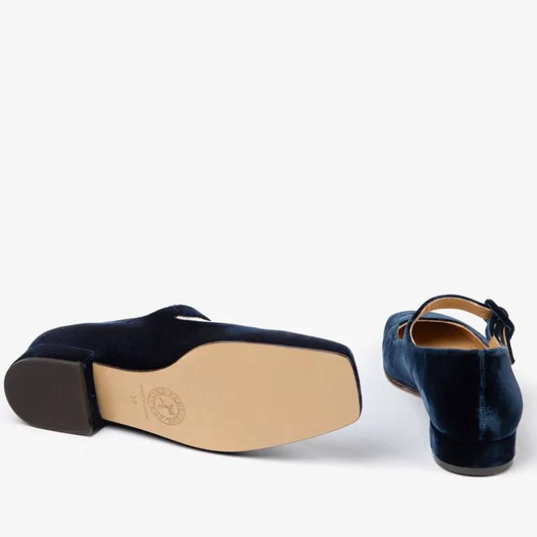 Penelope Chilvers Low Mary Jane Velvet Shoe in Navy