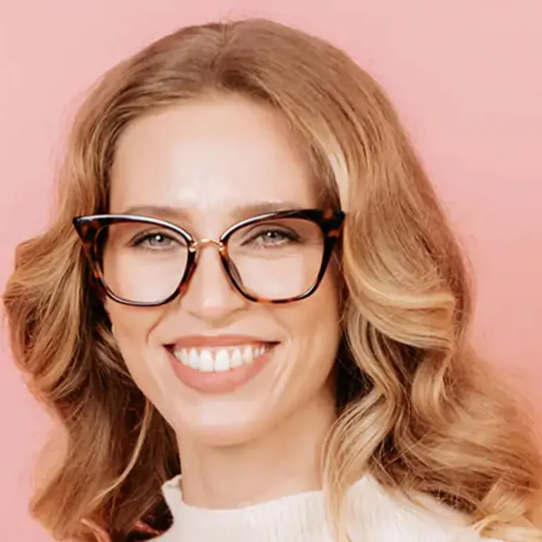 Penelope Reading Glasses in Tortoiseshell | Collen and Clare