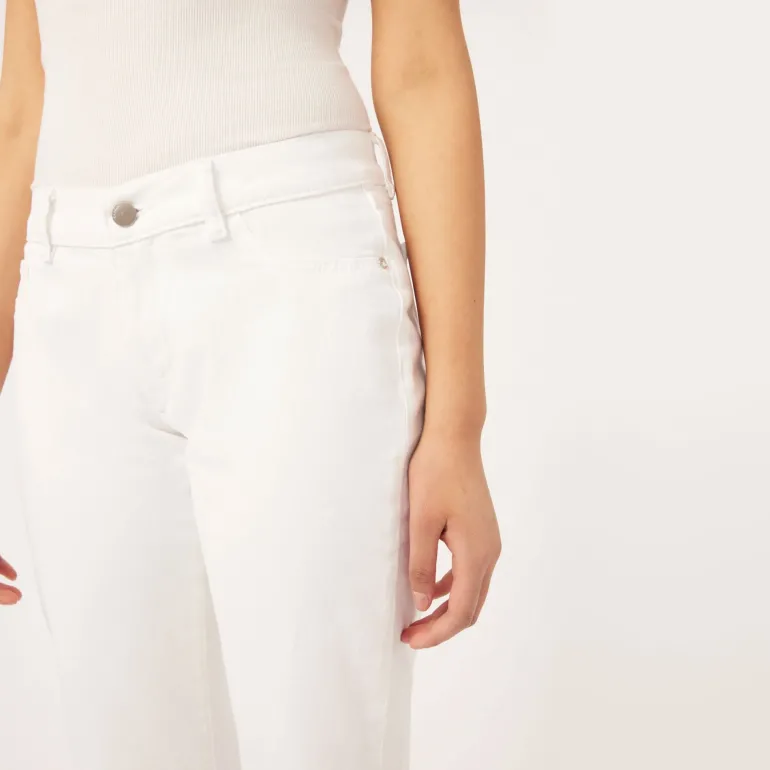 Riley Boyfriend Jeans in White | Collen and Clare
