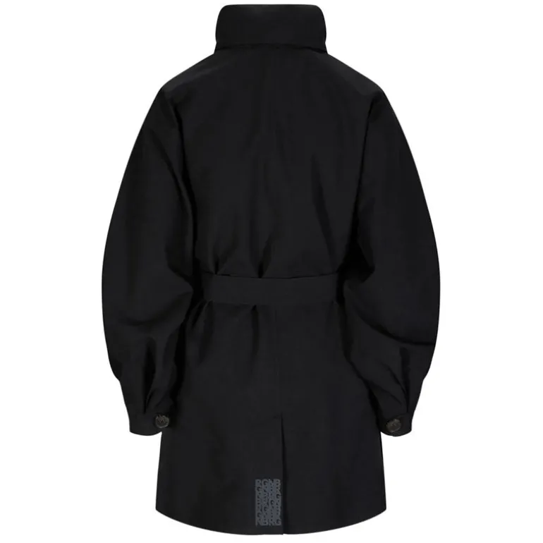 Rossby Coat in New Black | Collen and Clare