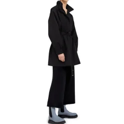 Rossby Coat in New Black | Collen and Clare