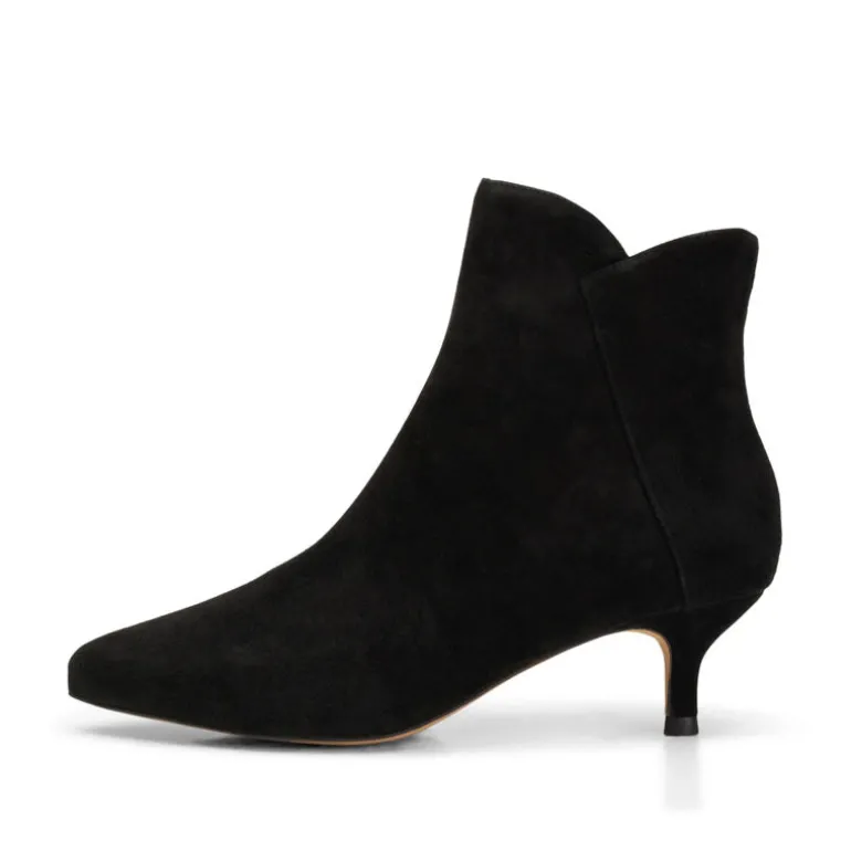 Saga Zip Shoe Boots in Black | Collen and Clare