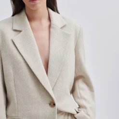 Second Female Saru Blazer in French Oak