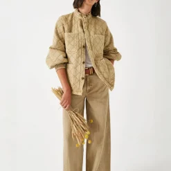 SEVENTY & MOCHI Quilted Pablo Jacket in Desert Sand