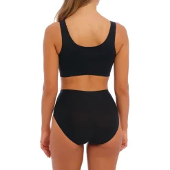 Smoothease Non Wired Bralette in Black | Collen and Clare