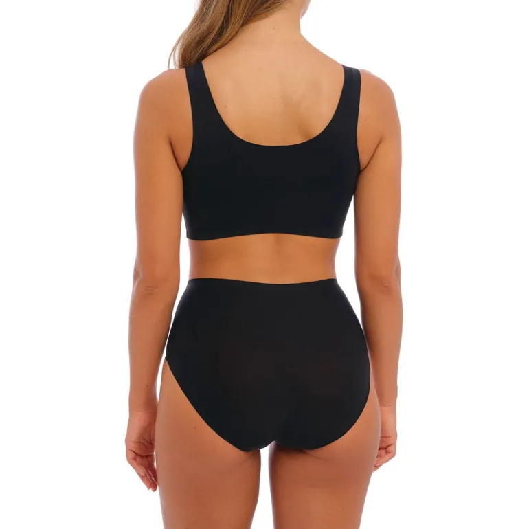 Smoothease Non Wired Bralette in Black | Collen and Clare