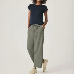 SPLENDID Faye Crewneck Tee in Navy