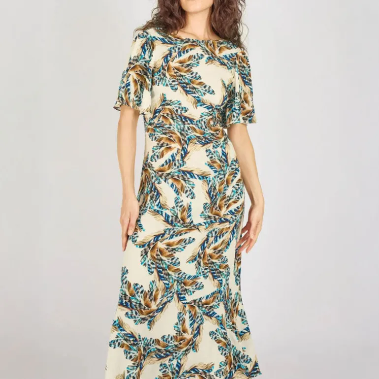 TRAFFIC PEOPLE Rene Dress in Cream