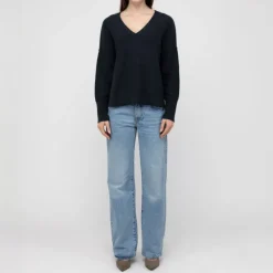 VAN KUKIL Adalyn V Neck Jumper in Ebony Shadow