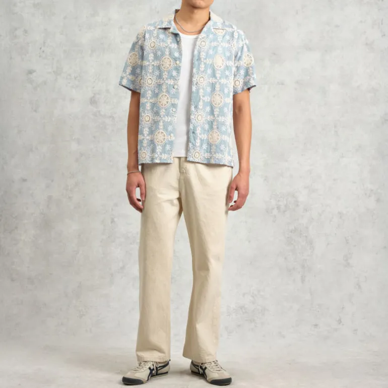 WAX LONDON Didcot Shirt in Pale Blue/Ecru