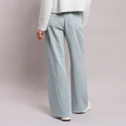 Weekend MaxMara Medina High Waisted Trousers in Pastel Green