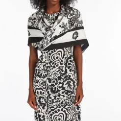 WEEKEND MAXMARA Sarong Scarf in Beige